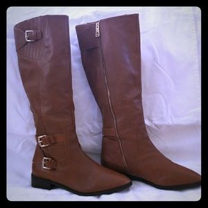 MICHAEL KORS Riding Boot w/ Gold hardware